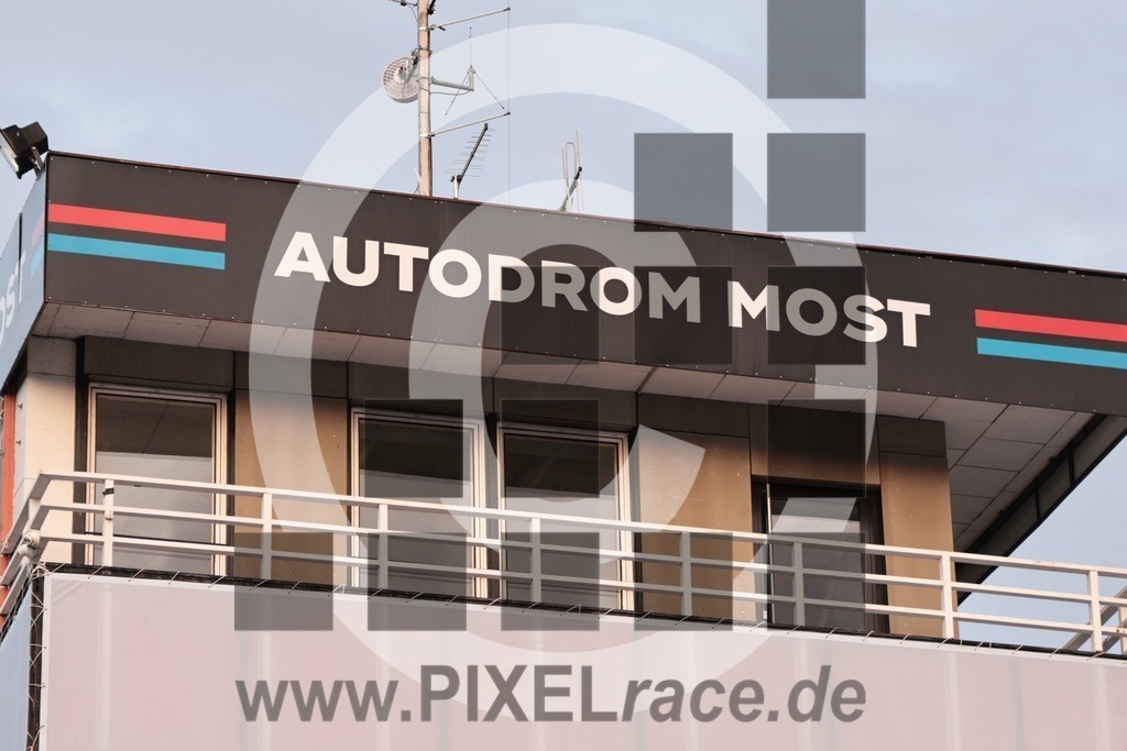 social-20250822_00004 | Schöne Erinnerungen an spannende Momente - das festzuhalten ist unser Job. PIXELrace.de ist seit 2003 auf den Rennstrecken Europas unterwegs um die Action draußen beim Fahren und die wunderbare Stimmung imm Fahrerlager für euch einzufangen.