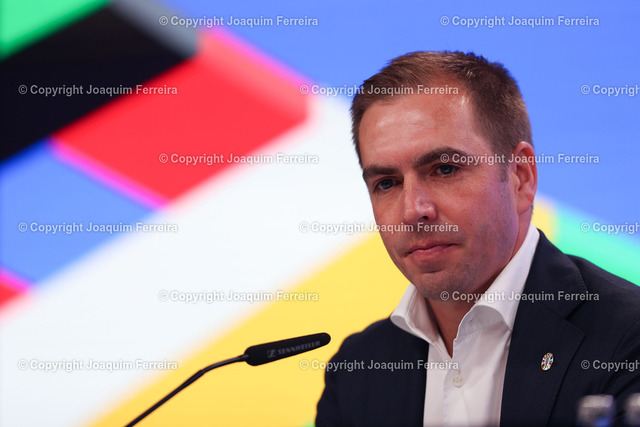 231016_dfb _0321A | Frankfurt am Main am 16.Oktober 2023 Deutsche Bank Park Medientermin der EURO 2024 GmbH  v.l., Philipp Lahm, Turnierdirektor der UEFA EURO 2024 - Realisiert mit Pictrs.com