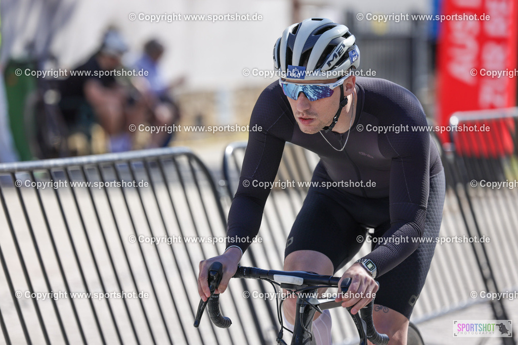VJ__5369 | Neusiedlersee Radmarathon 2026@sportshot_your_pictrs #yourpictures#roadtowm2029 #nrm #neusiedlerseeradmarathon #neusiedlersee #neusiedlerseetourismus #burgenland #mörbisch #nrm26 #burgenlandtourismus #voglundco #poweredbyburgenlandtourismus #radsport #rad #marathon #ucigranfondo #visitburgenland #ucigranfondoworldseries