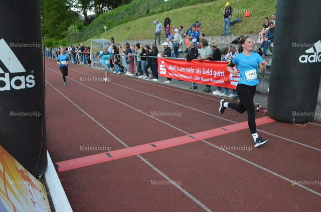 19-40-54_ | Meisterchip Fotoshop - Realisiert mit Pictrs.com