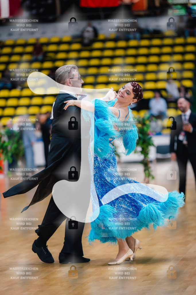 Hessen Tanzt WDSF Open Senior III Standard 99th (275) Lars Leschinger _ Julia Frangipani (TSZ Blau-Gold Casino Darmstadt)-2025-05-17-8219 | Webshop for digital downloads and prints of dance sport, event & show photographer Julian Link - Realisiert mit Pictrs.com