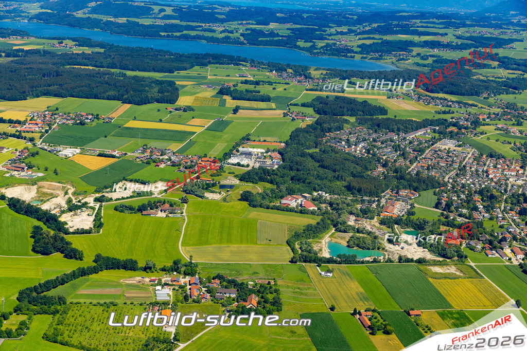 Aktuelles Luftbild von Haidholzen Stephanskirchen - Die Luftaufnahme wurde 2022 mittels UL-Flugzeug erstellt ( keine Drohne ) - hochauflösende Kamera-Systeme von  Canon -Beste Qualität - Für grossformatige Ausdrucke geeignet. Die Geschenkidee !