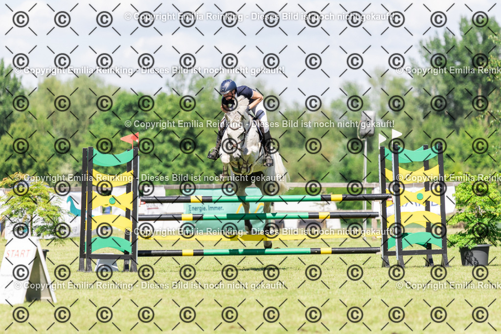 CL5A8750 | Emilia Reinking Fotografie - Realisiert mit Pictrs.com