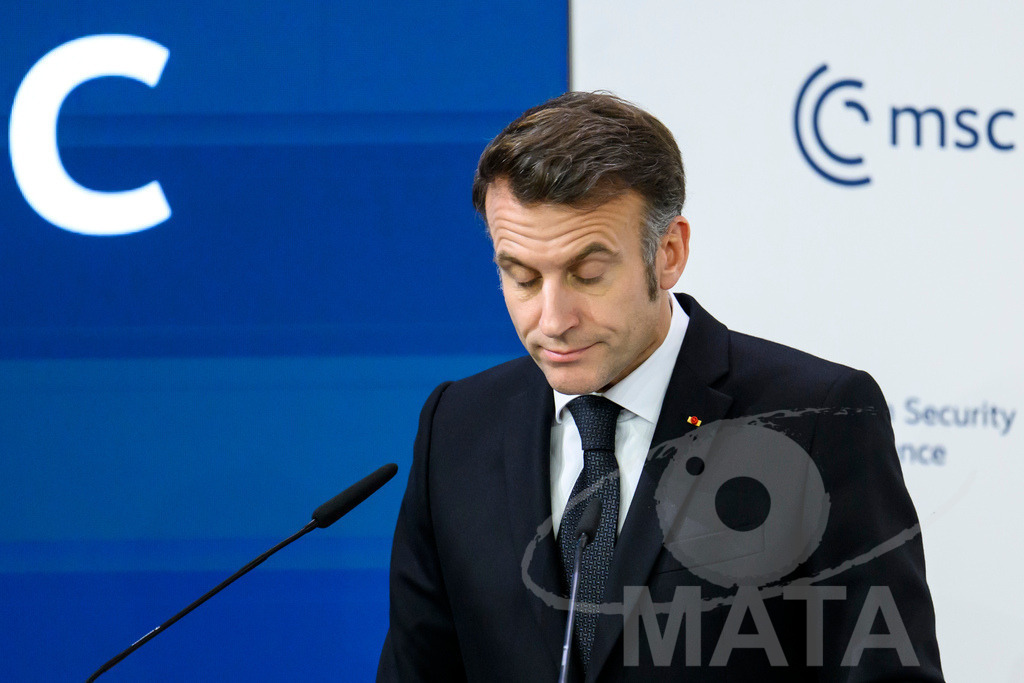 _DWA6784 | MATA IndoCon - Realisiert mit Pictrs.com