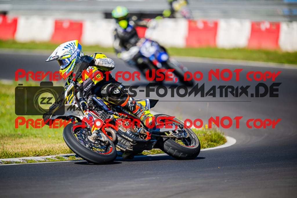 MaZZes_FotoMatrix_220703_7192 | UE40