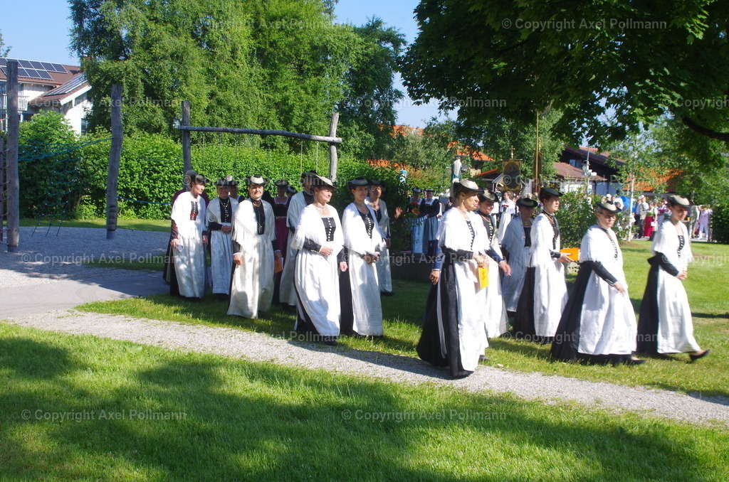 IMGP3060 | fotografiert von Axel PollmannLeonhardi Wallfahrt Benediktbeuern und Murnau, Fronleichnam, Fasching, Landschaft im Loisachtal und Benediktbeuern  - Realisiert mit Pictrs.com