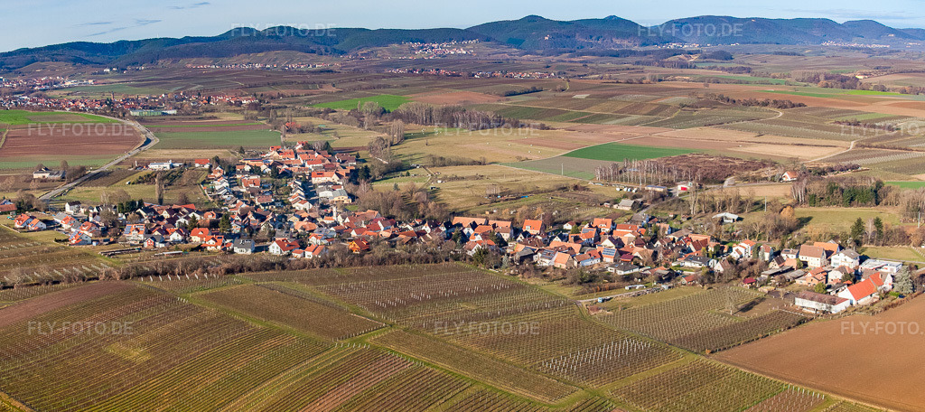 Luftbild: Dorf-Panorama aus Osten in Oberhausen im Bundesland Rheinland-Pfalz in Deutschland. Foto: IMG_48271-Bearbeitet.jpg vom 11.12.2011 durch Werner Riehm/FLY-FOTO.deAuflösung des Originals: 6464 x 2877 px