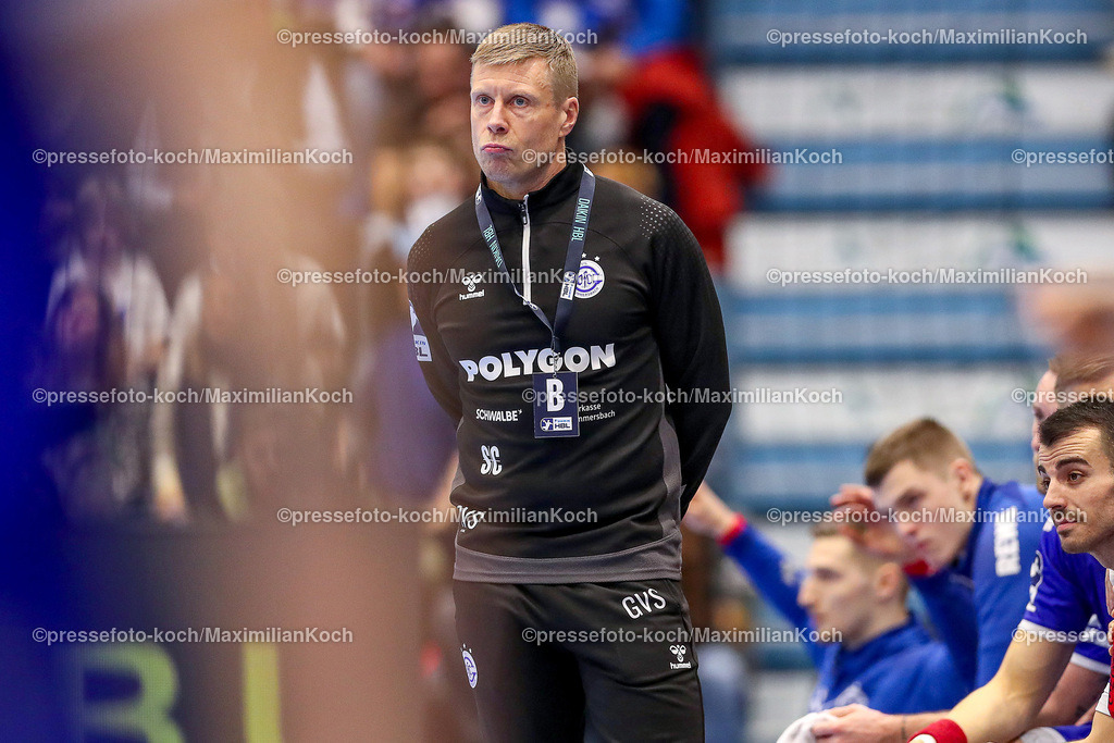 Gum16122401028 | 16.12.2024, Handball, 1. HBL, VfL Gummersbach - MT Melsungen, Schwalbe-Arena: Trainer Gudjon Valur Sigurdsson (GUM)