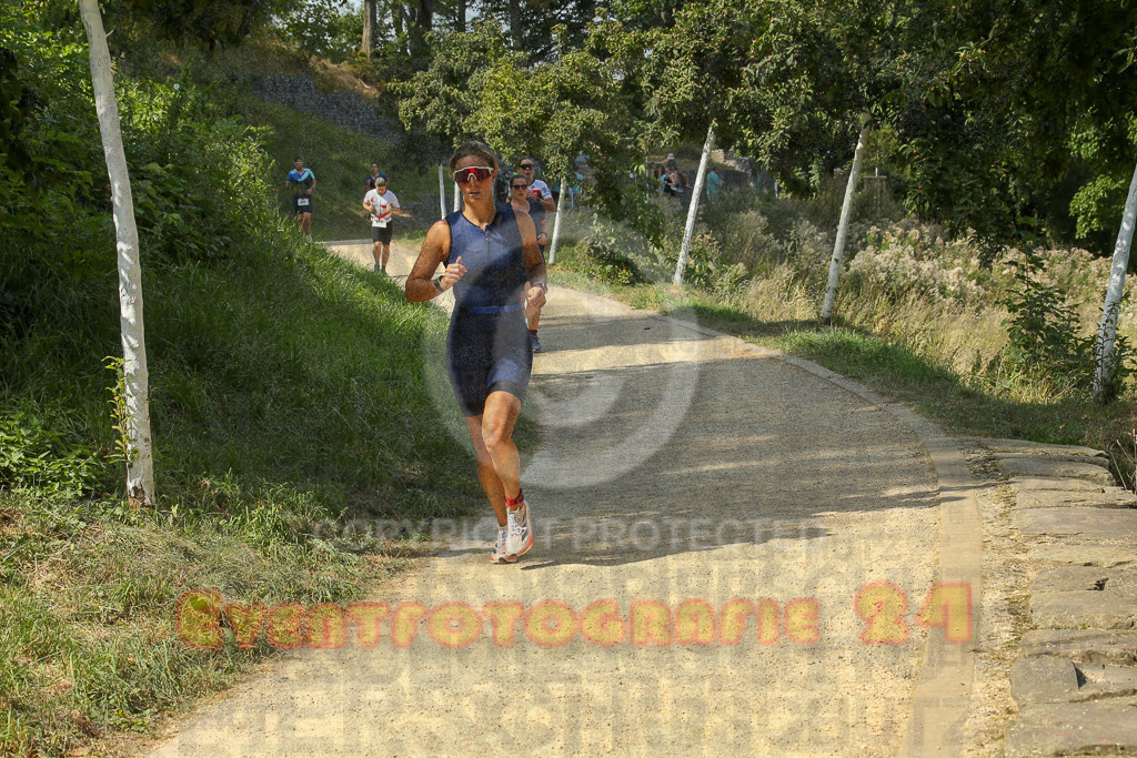250824_1446_EX1_7479 | Sportfotografie im Rhein-Sieg Kreis, Köln, Bonn, NRW, Rheinland Pfalz, Hessen, etc. Unser Tätigkeitsfeld umfasst den Laufsport vom Volkslauf über den Marathon, Duathlon, Triathon bis zum Ultralauf wie Kölnpfad Ultra oder Schindertrail.