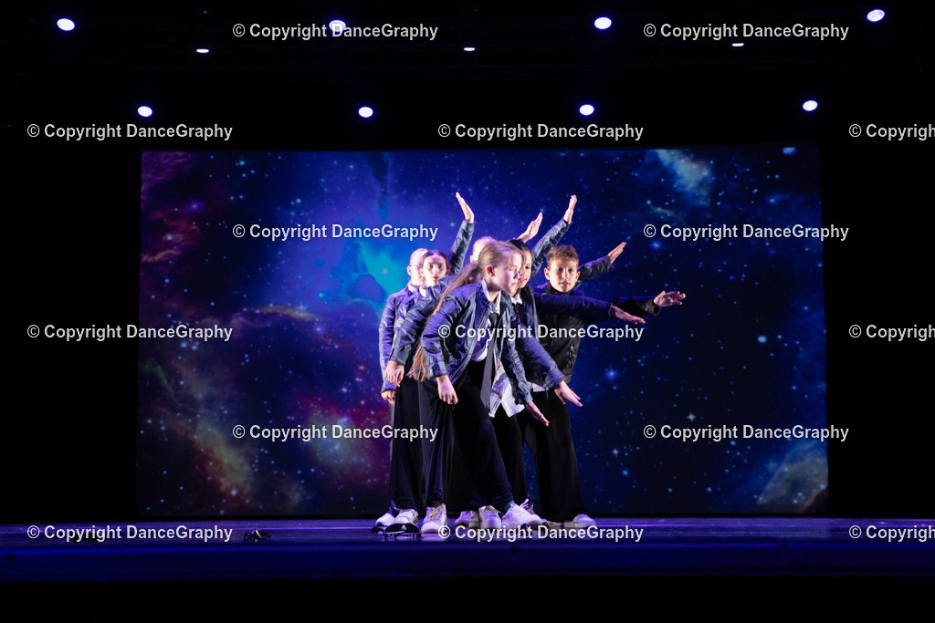 GPHY6409 | DanceGraphy - Realisiert mit Pictrs.com