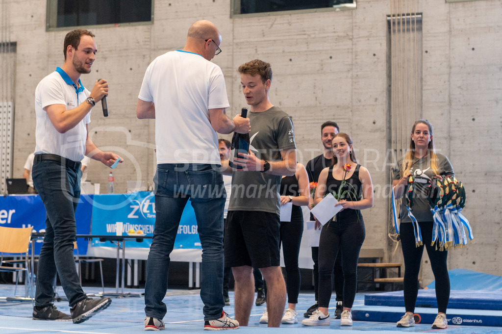 104. Zürcher Kunstturnertage Neftenbach - 14. May 2022 | 104. Zürcher Kunstturnertage Neftenbach
Turnhalle Ebni, Neftenbach
Programm 6 (P6)
Bild: Sportfotografie Markus Aeschimann | www.markus-aeschimann.ch - Realisiert mit Pictrs.com