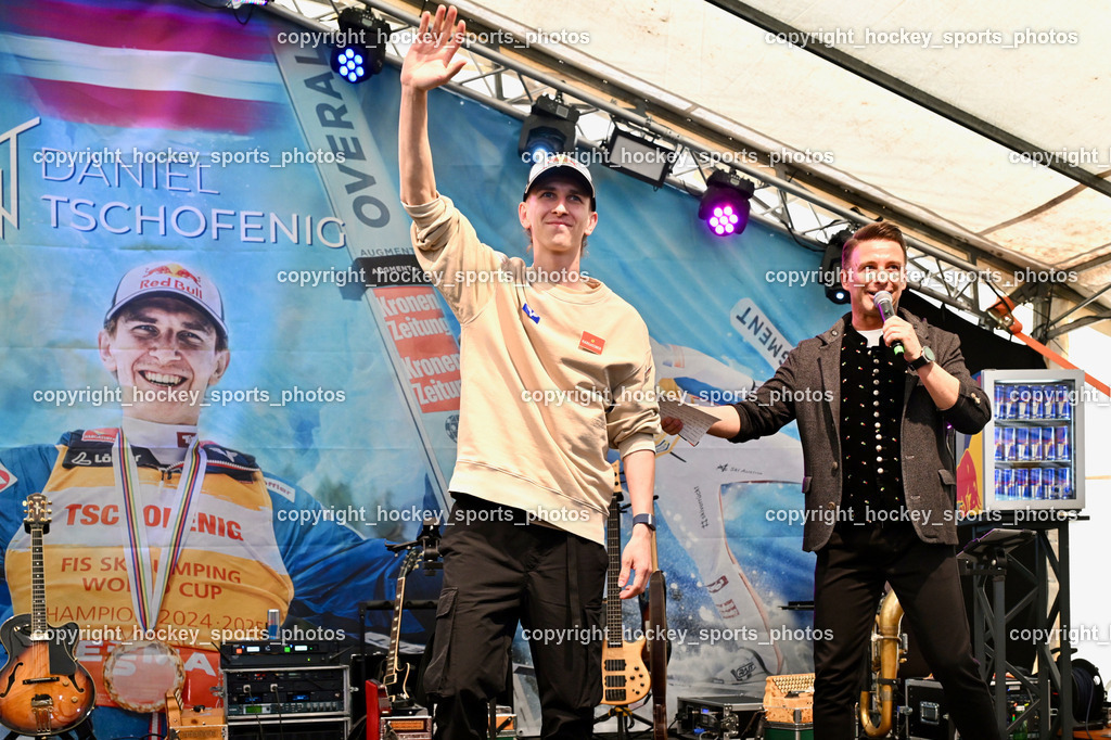 Empfang Daniel Tschofenig | Daniel Tschofenig, Moderator Marco Ventre, Empfang Daniel Tschofenig, Empfang Daniel Tschofenig am 10.05.2025 in Hohenthurn (Mehrzweckhaus Hohenthuurn), Austria, (Photo by Bernd Stefan)