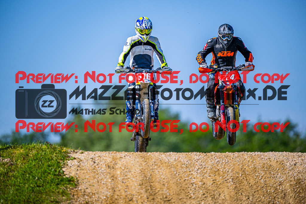 MaZZes_FotoMatrix_230527_1938 | S4