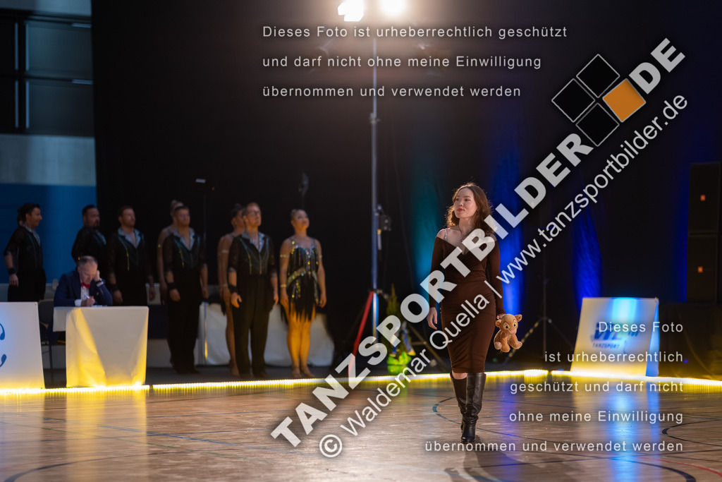 20260321-01214 | Hier finden Sie Tanz Bilder vom Latein und Standard Formationen tanzen. Sportbilder vom Tanzsport. Schöne Fotos und von Weltmeisterschaft, Europameisterschaft, Bundesliga, Regionalliga, Oberliga und Landesliga sowie von GOC Stuttgart, DanceComp, WM Bremen
