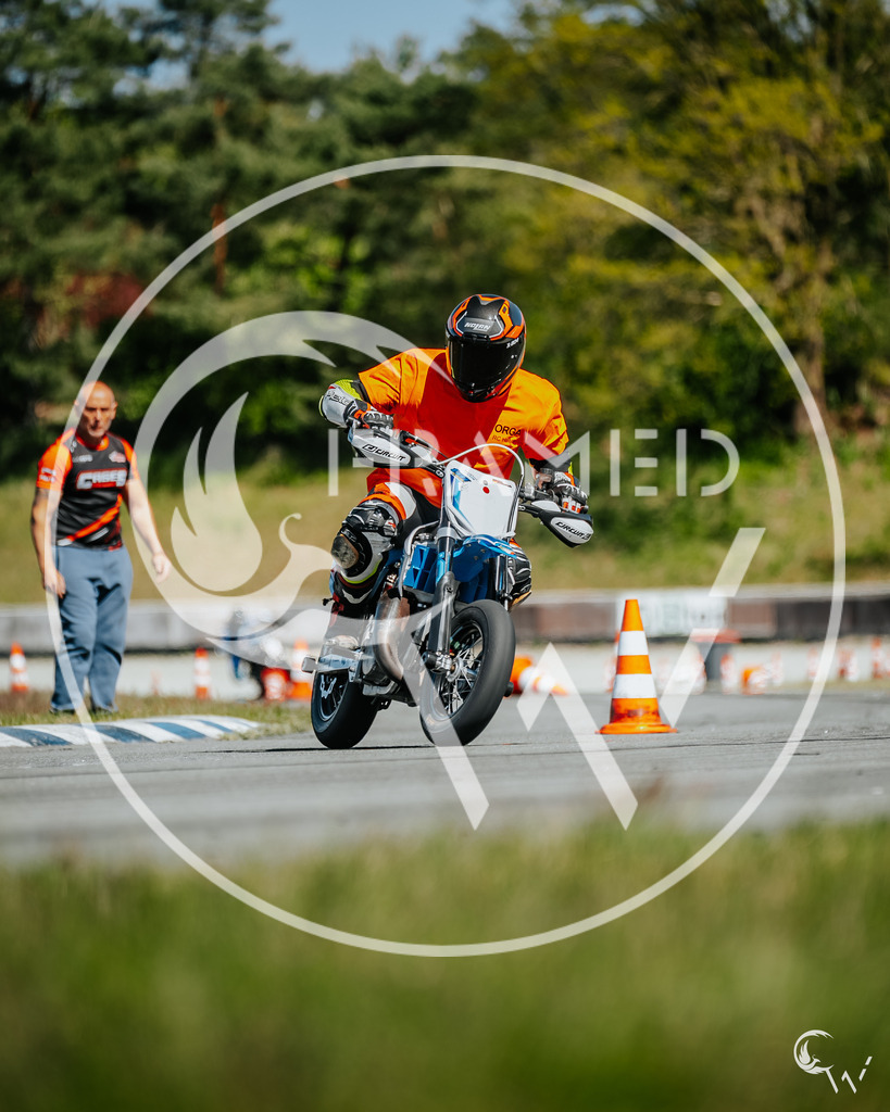 12-1005 | cw-framed