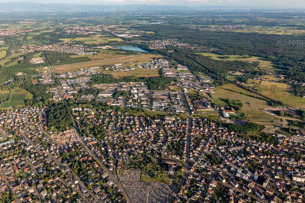 Aerial view: View of the town in Hagenau in the state Bas-Rhin, France.Photo: IMG_115484.jpg taken on 06/16/2019 by Werner Riehm/FLY-FOTO.comResolution of the original: 5348 x 3565 px