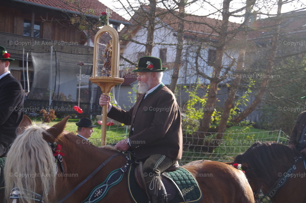 IMGP1250 | fotografiert von Axel PollmannLeonhardi Wallfahrt Benediktbeuern und Murnau, Fronleichnam, Fasching, Landschaft im Loisachtal und Benediktbeuern  - Realisiert mit Pictrs.com