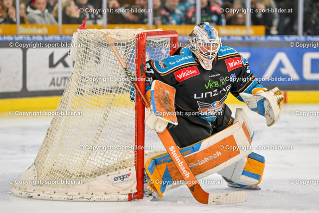 AUT, ICE, Black Wings Linz vs Graz 99ers | 01.11.2024, Linz AG Eisarena, AUT, ICE Eishockey Liga, Black Wings Linz vs Graz 99ers, im Bild Rasmus Tirronen of Steinbach Black Wings Linz// ICE win2day Hockey League Match between Black Wings Linz and Graz 99ers in Linz, Austria on 2024/11/01