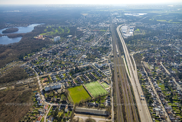 Duisburg240302975 | Luftbild, Karl-Dölzig-Platz Fußballstadion, Turn und Sportverein Viktoria 06 Duisburg-Buchholz, Wohngebiet und Ortsansicht, Bahnlinie mit Bahnhof Hbf Buchholz, und Autobahn A59, Fensicht, Buchholz, Duisburg, Ruhrgebiet, Nordrhein-Westfalen, Deutschland, Duisburg-S
