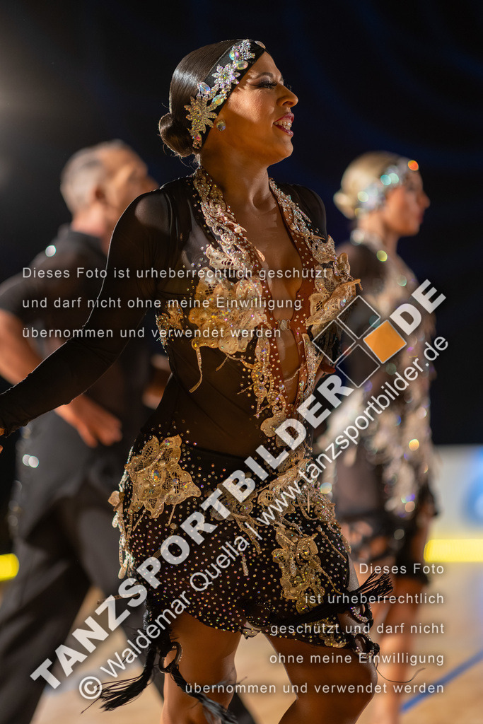 20260321-11481 | Hier finden Sie Tanz Bilder vom Latein und Standard Formationen tanzen. Sportbilder vom Tanzsport. Schöne Fotos und von Weltmeisterschaft, Europameisterschaft, Bundesliga, Regionalliga, Oberliga und Landesliga sowie von GOC Stuttgart, DanceComp, WM Bremen