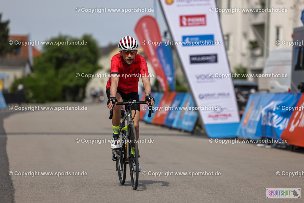 VJ__9911 | Neusiedlersee Radmarathon 2026@sportshot_your_pictrs #yourpictures#roadtowm2029 #nrm #neusiedlerseeradmarathon #neusiedlersee #neusiedlerseetourismus #burgenland #mörbisch #nrm26 #burgenlandtourismus #voglundco #poweredbyburgenlandtourismus #radsport #rad #marathon #ucigranfondo #visitburgenland #ucigranfondoworldseries