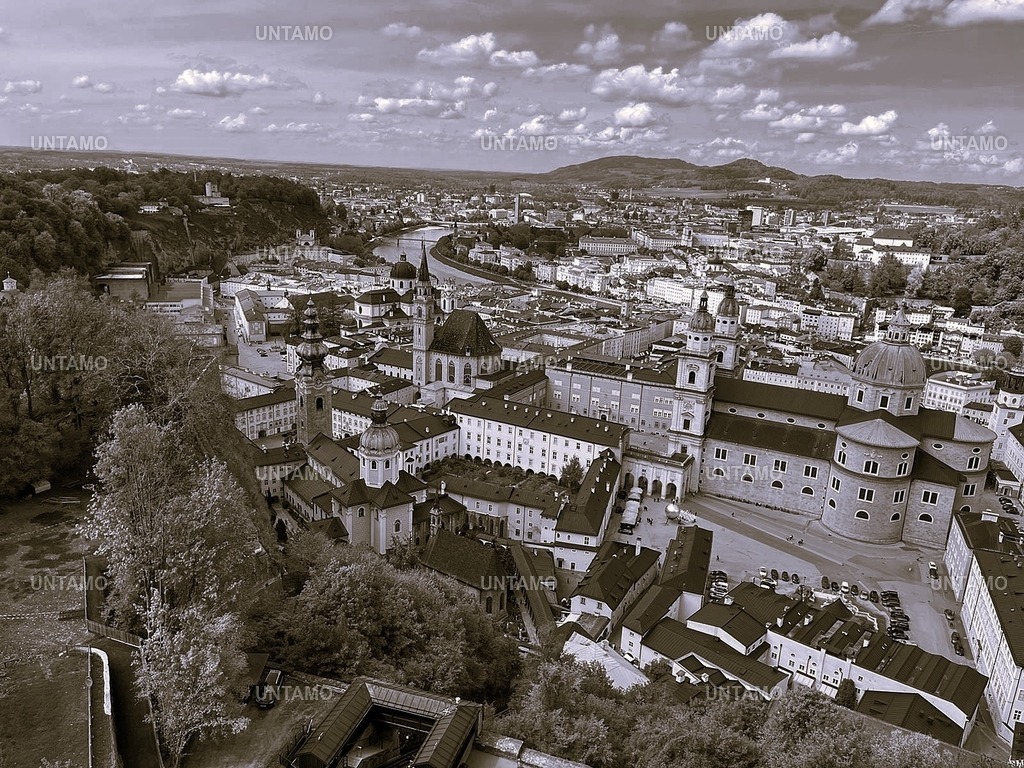 Blick über SalzburgSW | untamo - Realisiert mit Pictrs.com