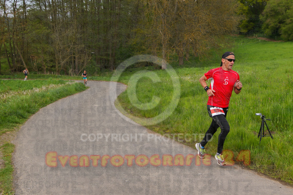 220501_1010_EV8_9690 | Sportfotografie im Rhein-Sieg Kreis, Köln, Bonn, NRW, Rheinland Pfalz, Hessen, etc. Unser Tätigkeitsfeld umfasst den Laufsport vom Volkslauf über den Marathon, Duathlon, Triathon bis zum Ultralauf wie Kölnpfad Ultra oder Schindertrail.