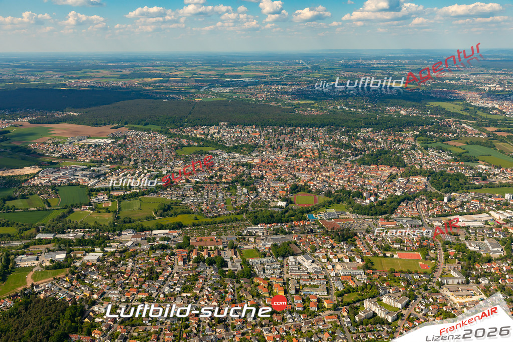 Das Luftbild zeigt :  Zirndorf - Die Luftaufnahme wurde 2024 vom UL-Flugzeug aus erstellt ( keine Drohne ) - Hochauflösende Luftaufnahme - Für grossformatige Ausdrucke geeignet. Die Geschenkidee !Mit Lizenz und Bildrechte bestellbar