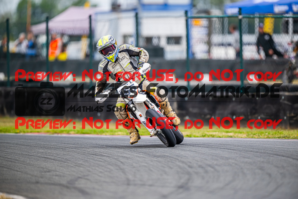 MaZZes_FotoMatrix_231001_1060 | UE40