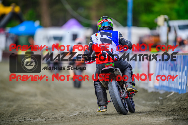 MaZZes_Fotomatrix_20250504_6007705_7352 | UE40