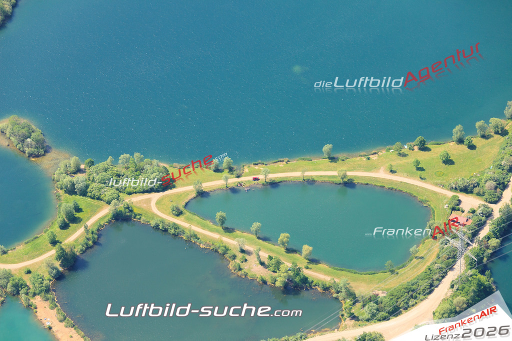 Luftbild von  Oberhaid - Luftaufnahme wurde 2015 von https://frankenair.de mittels Flugzeug (keine Drohne) erstellt - die Geschenkidee
