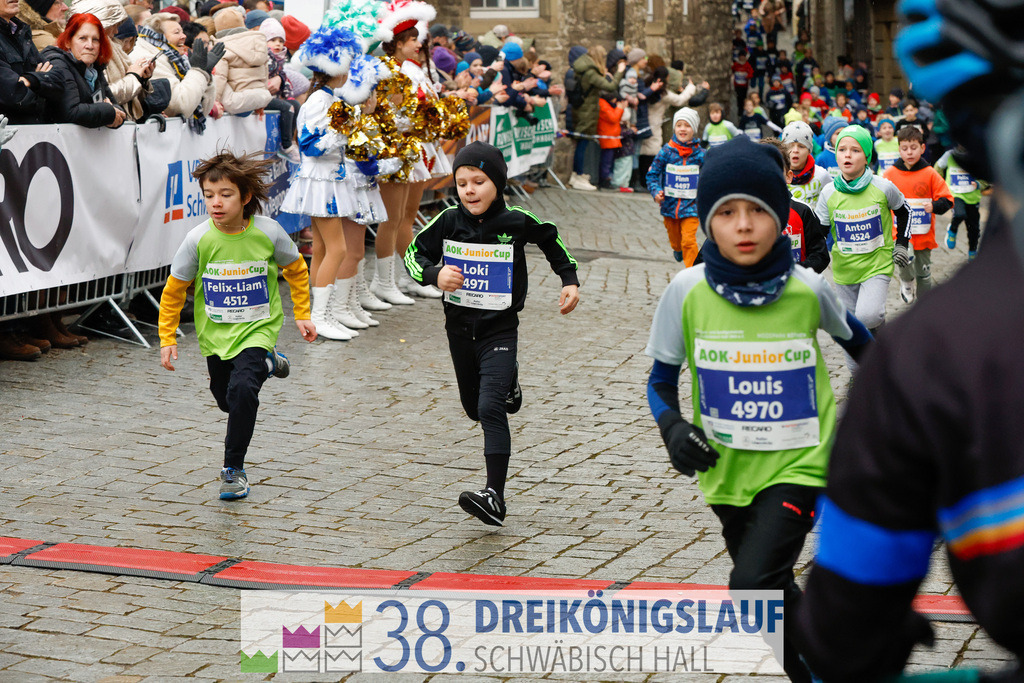 400m AOK Junior Cup | 3 Koenigslauf 2024 400m AOK Junior Cup - Realisiert mit Pictrs.com