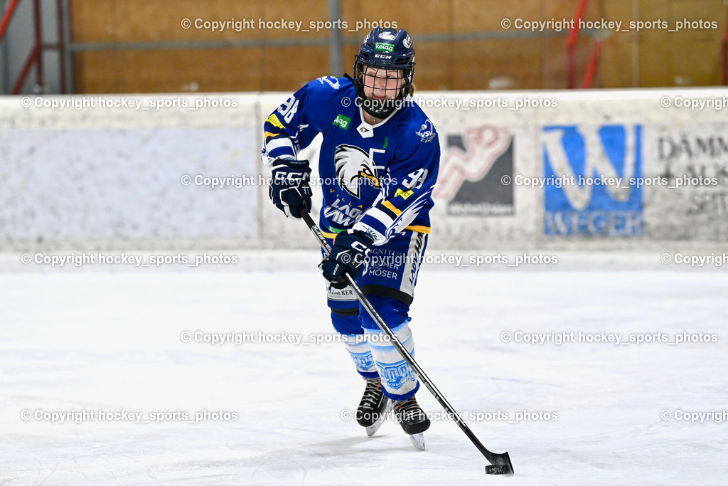 Wildcats Paternion vs. Lady Hawks  | #98 Walluschnig Nadine Ramona LADY HAWKS, Wildcats Paternion vs. Lady Hawks , Wildcats Paternion vs. Lady Hawks  am 27.01.2025 in Spittal an der Drau (Eissportzentrum Spittal), Austria, (Photo by Bernd Stefan)