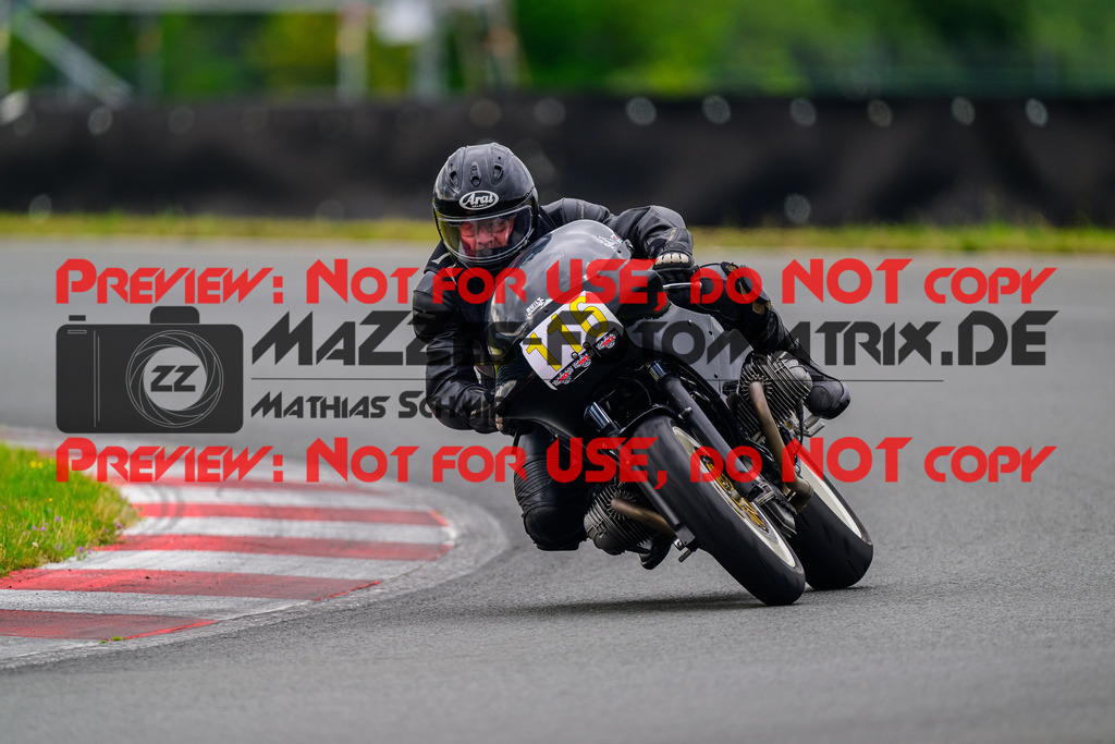 MaZZes_FotoMatrix_240724_6007705_2996 | GELB