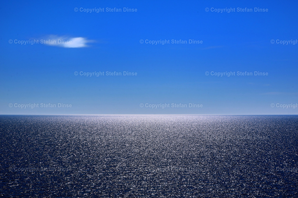 _DSC5215 | Findlinge im Eis, Zeesenboote bei der Traditionsregatta, eine Seebrücke im Sonnenaufgang - mit den Bildern aus dieser Galerie erhalten Sie wunderschöne Aufnahmen über das ganze Jahr. Ein tolles Produkt zum Verschenken, Werben oder zum Träumen vom nächsten - Realisiert mit Pictrs.com