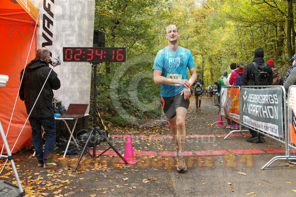251026_1235_EX1_0800 | Sportfotografie im Rhein-Sieg Kreis, Köln, Bonn, NRW, Rheinland Pfalz, Hessen, etc. Unser Tätigkeitsfeld umfasst den Laufsport vom Volkslauf über den Marathon, Duathlon, Triathon bis zum Ultralauf wie Kölnpfad Ultra oder Schindertrail.