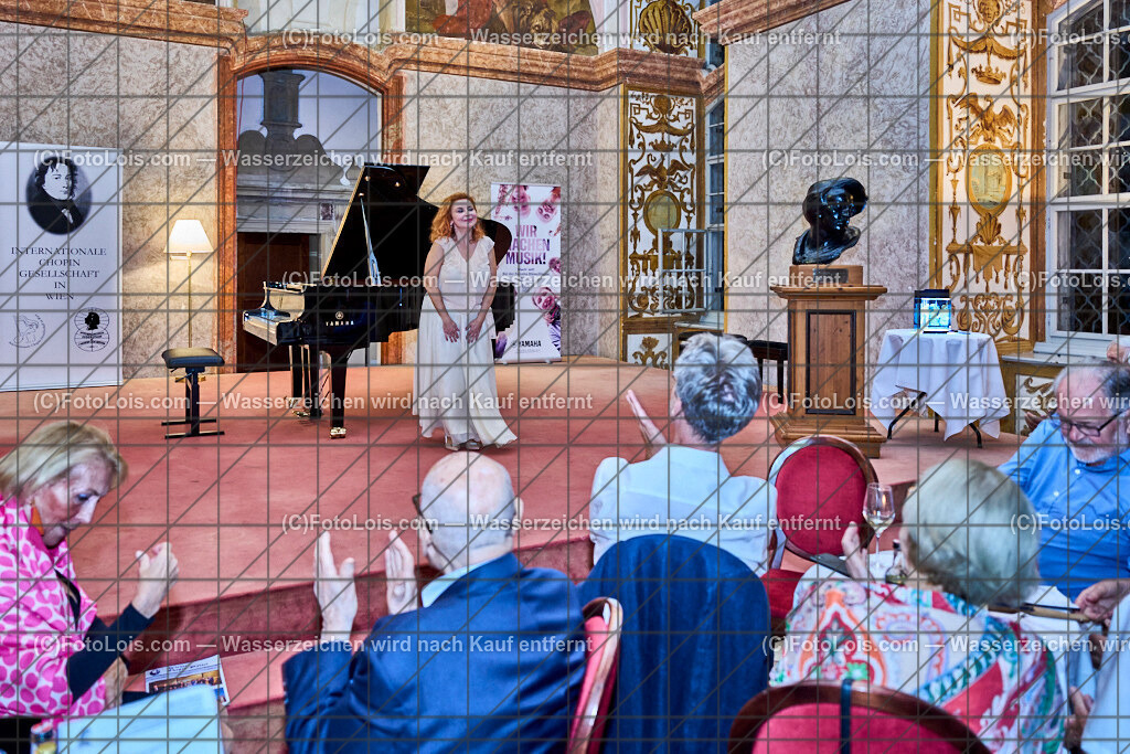 ALP9984_XXXX-Chopin-Festival_Nocturno_Veljkovic Natasa | (C)FotoLois.com, Alois Spandl. XXXX. Chopin-Festival in der Kartause Gaming, 'NOCTURNO' - nächtliches Konzert bei Kerzenlicht in der Barockbibliothek, Sa 17. August 2024.