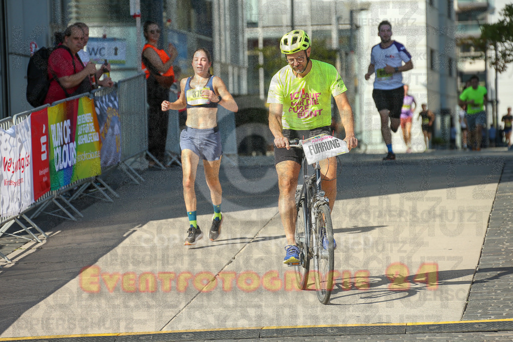 240921_1451_EX1_3893 | Sportfotografie im Rhein-Sieg Kreis, Köln, Bonn, NRW, Rheinland Pfalz, Hessen, etc. Unser Tätigkeitsfeld umfasst den Laufsport vom Volkslauf über den Marathon, Duathlon, Triathon bis zum Ultralauf wie Kölnpfad Ultra oder Schindertrail.