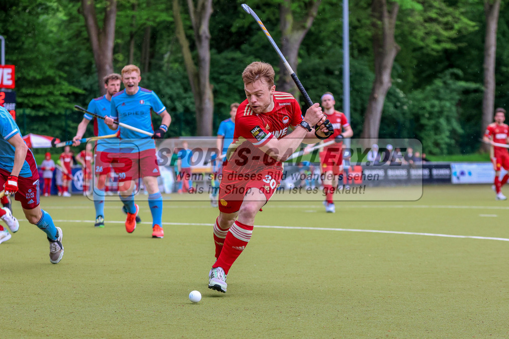 MJ_2023-05-07 - M - RWK - UHC-31 | Mink van der Weerden (Rot-Weiss Köln #30), Rot-Weiss Köln - UHC Hamburg am 7.5.2023 im KTHC Hockeypark, Köln