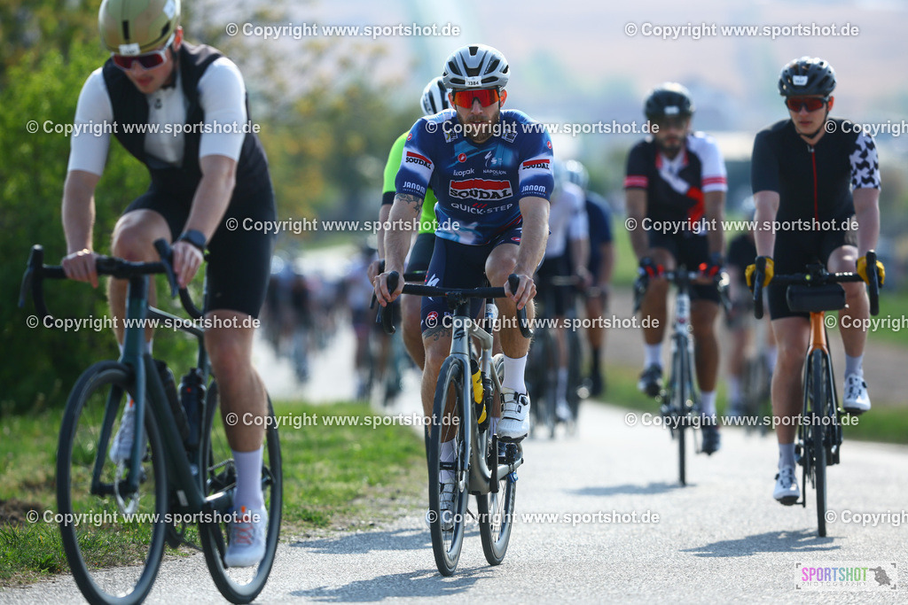082_TRA55193 | Neusiedlersee Radmarathon 2026@sportshot_your_pictrs #yourpictures#roadtowm2029 #nrm #neusiedlerseeradmarathon #neusiedlersee #neusiedlerseetourismus #burgenland #mörbisch #nrm26 #burgenlandtourismus #voglundco #poweredbyburgenlandtourismus #radsport #rad #marathon #ucigranfondo #visitburgenland #ucigranfondoworldseries