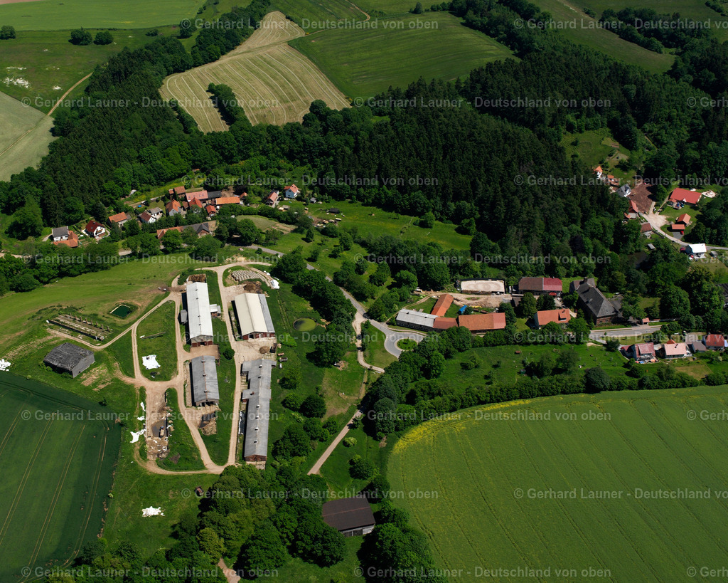 2634364 | SILKERODE 16.06.2006 Dorf - Ansicht an der Dorfstraße in Silkerode im Bundesland Thüringen, Deutschland. // Village view on street Dorfstrasse in Silkerode in the state Thuringia, Germany. Foto: Gerhard Launer
