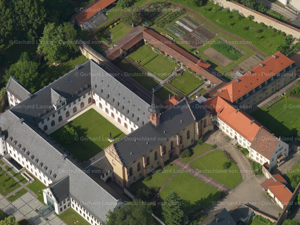 2734135 | Karmelitinnenkloster Himmelspforten, ein Konvent der Unbeschuhten Karmelitinnen in Würzburg.