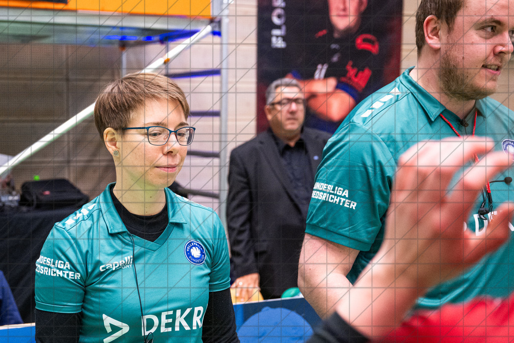 2. VBLF Nord 25/26 | Spiel 4065 | VC Osnabrück vs. TUSA City Girls Düsseldorf | Ohne sie geht es nicht, die Schiedsrichter sind am Start. //  10.01.26: 2. VBLF Nord 25/26 | Spiel 4065 | VC Osnabrück vs. TUSA City Girls Düsseldorf / Osnabrück / Deutschland  //   CREDIT:www.bullenfotos.de, Martin König, Hörner Weg 40, D-49078 Osnabrück, +4917663732967 // Nutzung und Weitergabe nur zu den vereinbarten Zwecken. Presseanfragen an Ersteller. Alle Rechte beim Ersteller. Honorierung nach MFM. - Realisiert mit Pictrs.com