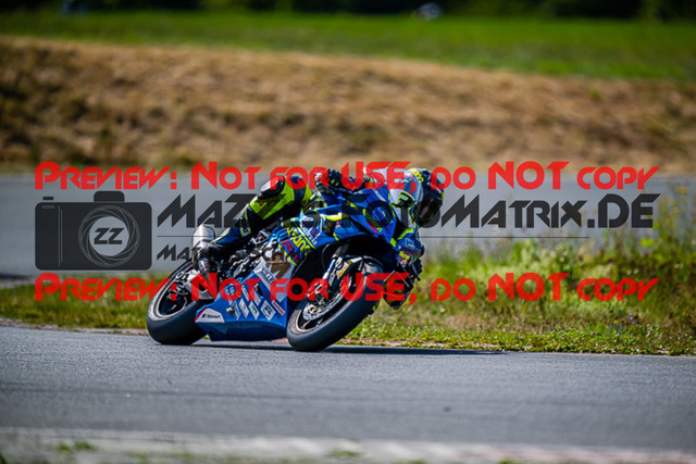 MaZZes_FotoMatrix_220724_4745 | PRO SUPERSTOCK