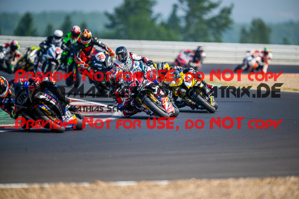 MaZZes_FotoMatrix_220626_5703 | PROSUPERSTOCK