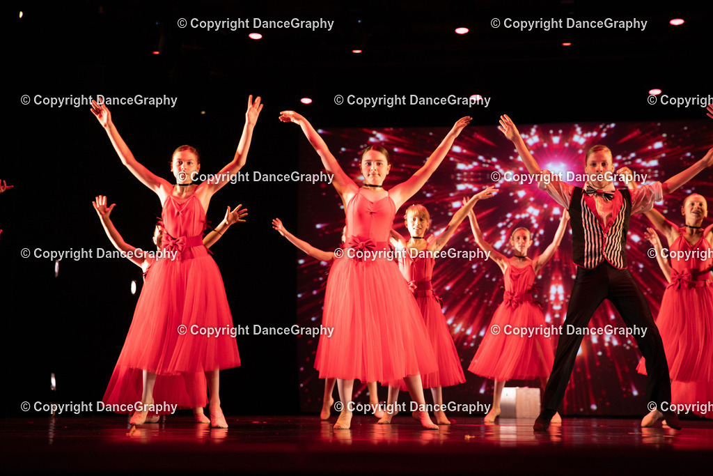 GPHY5191 | DanceGraphy - Realisiert mit Pictrs.com