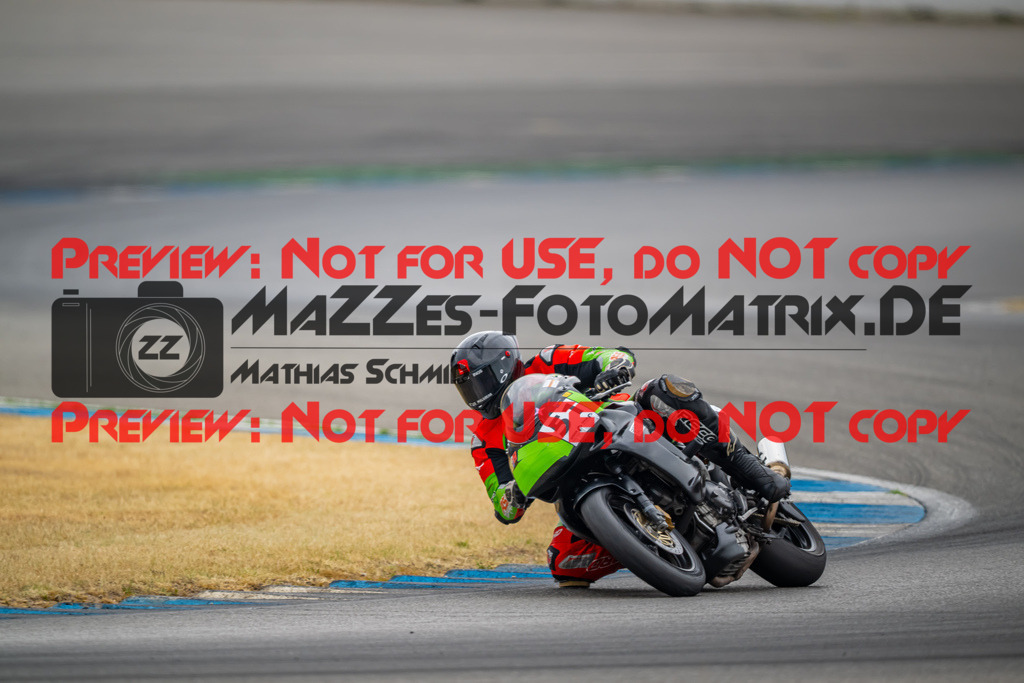 MaZZes-Fotomatrix-20260809-578649 | R1
