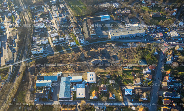 Soest230206161 | Luftbild, Baugebiet Wohngebiet Rennekamp, Niederbergheimer Straße, Sportplatz, Soest, Soester Börde, Nordrhein-Westfalen, Deutschland