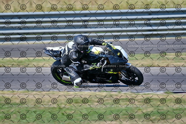 26bt04-0537 | markuskiefer.com - Realisiert mit Pictrs.com