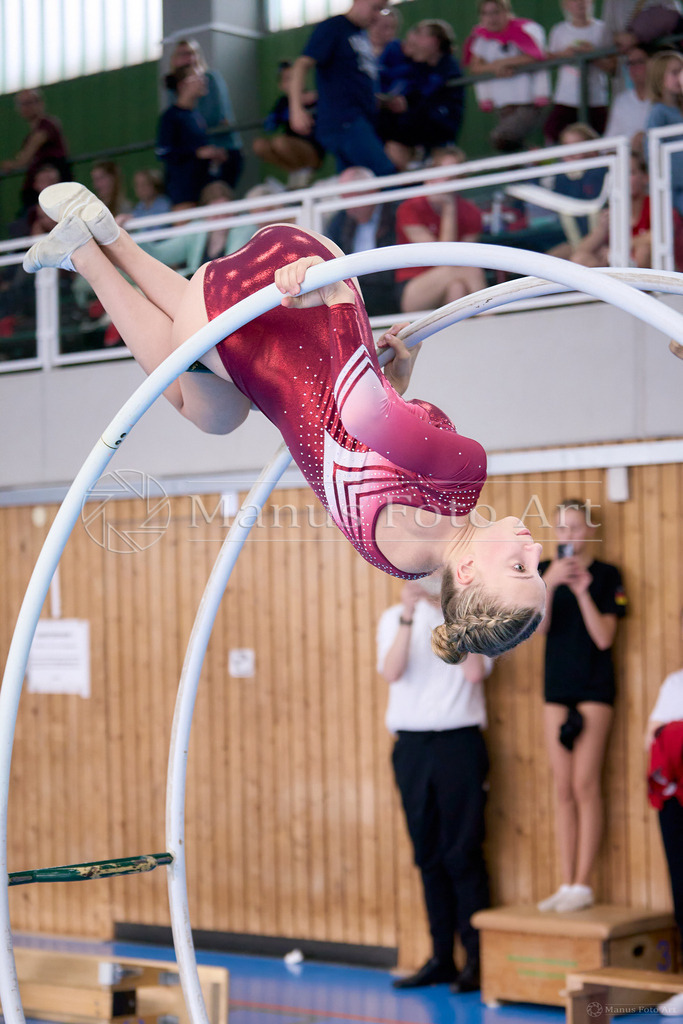 C-DSC03335 | Professionelle Sportfotografie in Hamburg, Schleswig-Holstein und Niedersachsen – spezialisiert auf Rhönrad, Geräteturnen, Leistungsturnen und rhythmische Sportgymnastik. Bundesweite Begleitung von Rhönrad-Events. Jetzt Sport-Fotos - Realisiert mit Pictrs.com